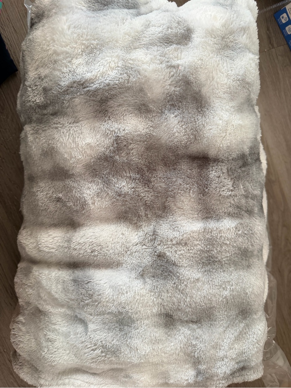 Plush Faux Fur Blanket in Grey and White